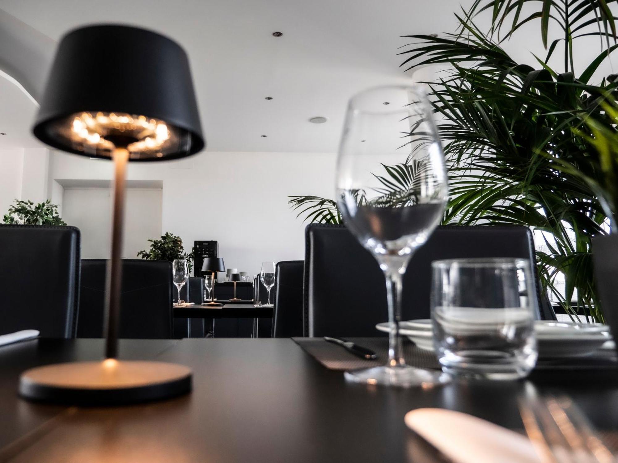 Loto Business Hotel Рим Экстерьер фото